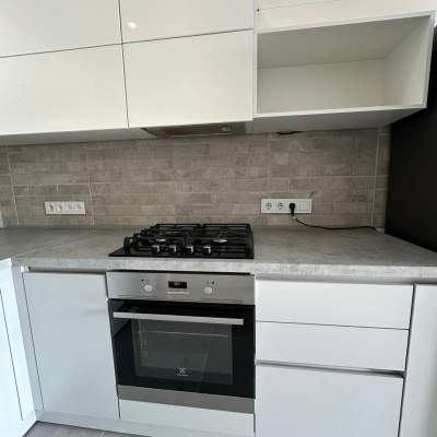 Купити квартиру - Київська обл., Кошового Олега вул.13Б, Стоянка с.. Продаж нерухомості - Бучанський, вторинний ринок і новобуд недорого, ціна до 53500$, оголошення №2009270 фото 3