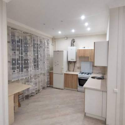 Купити квартиру - Київська обл., Абрикосова вул.6, Гатне с.. Продаж нерухомості - Фастівський, вторинний ринок і новобуд недорого, ціна до 76000$, оголошення №2037711 фото 2