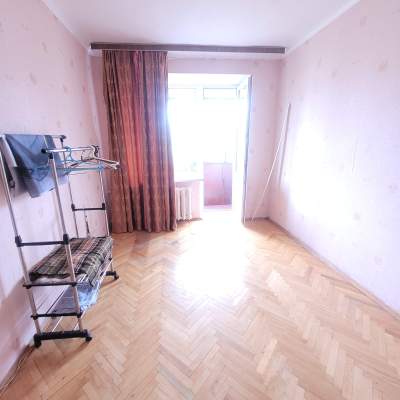 Купити квартиру - Київ, Будівельників вул.1, Дарницька площа. Продаж нерухомості - Дніпровський район, вторинний ринок і новобуд недорого, ціна до 35000$, оголошення №2049976 фото 4